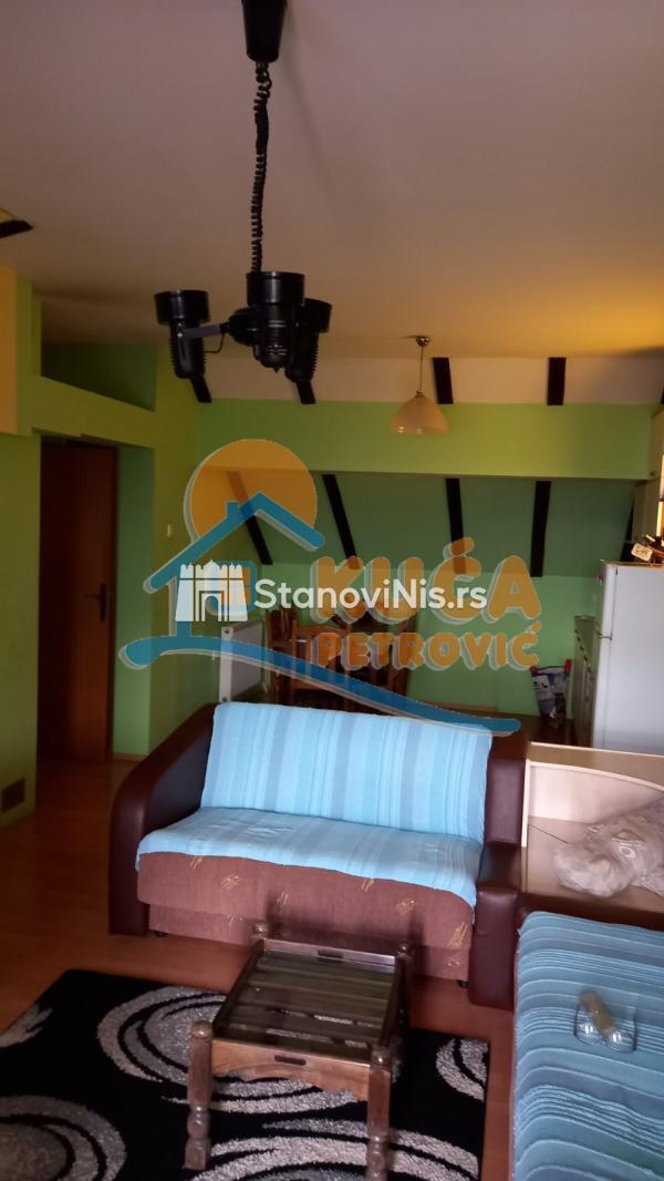 Slika 8 - Stan u zgradi, uknjižen, etažno grejanje, oglas ID p-07383