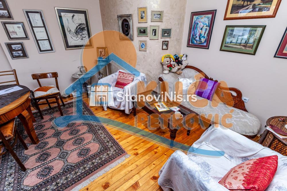 Slika 1 - Stan u zgradi, oglas ID p-07384