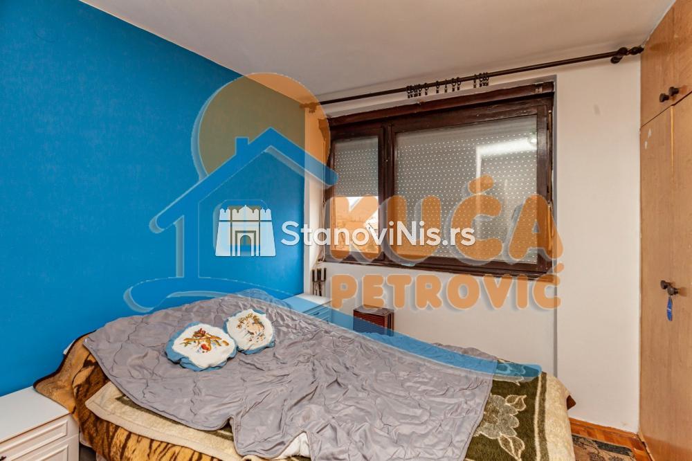 Slika 8 - Stan u zgradi, uknjižen, grejanje na struju, oglas ID p-07187