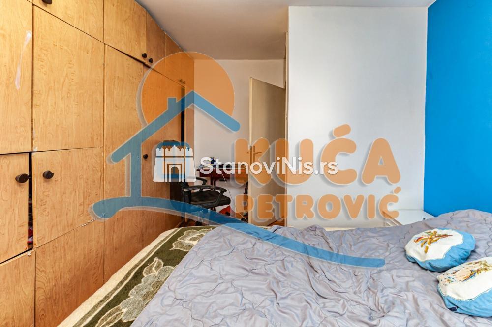 Slika 9 - Stan u zgradi, uknjižen, grejanje na struju, oglas ID p-07187