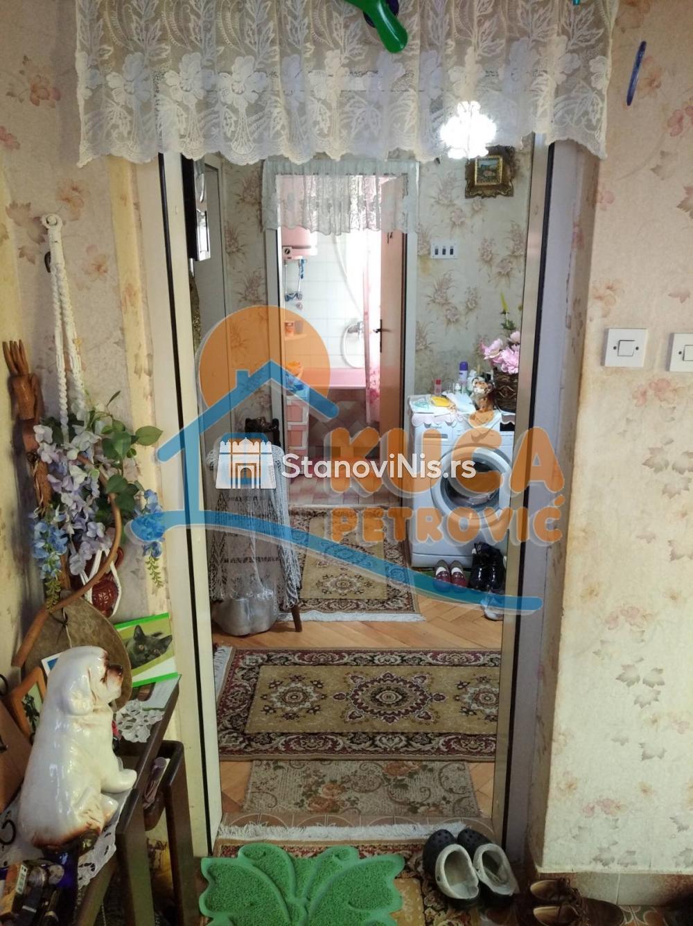 Slika 2 - Stan u zgradi, oglas ID p-06899