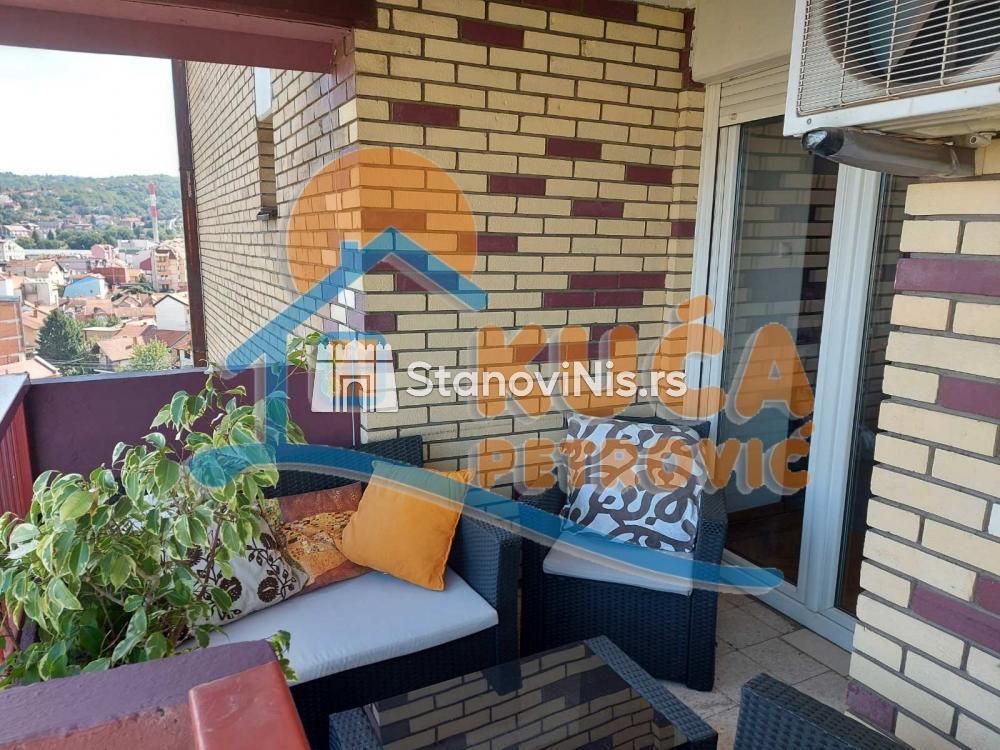 Slika 7 - Stan u zgradi, uknjižen, centralno grejanje, oglas ID p-06884