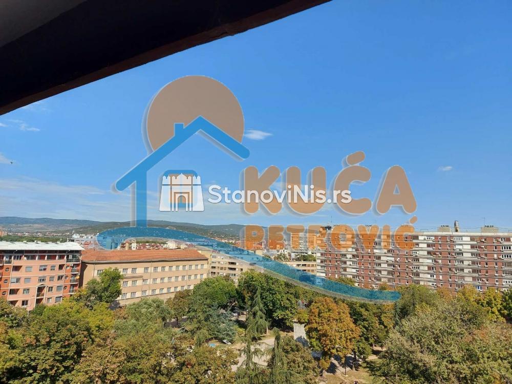 Slika 10 - Stan u zgradi, uknjižen, centralno grejanje, oglas ID p-06884