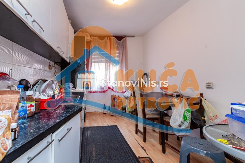 Slika 4 - Stan u zgradi, etažno grejanje, oglas ID p-06835