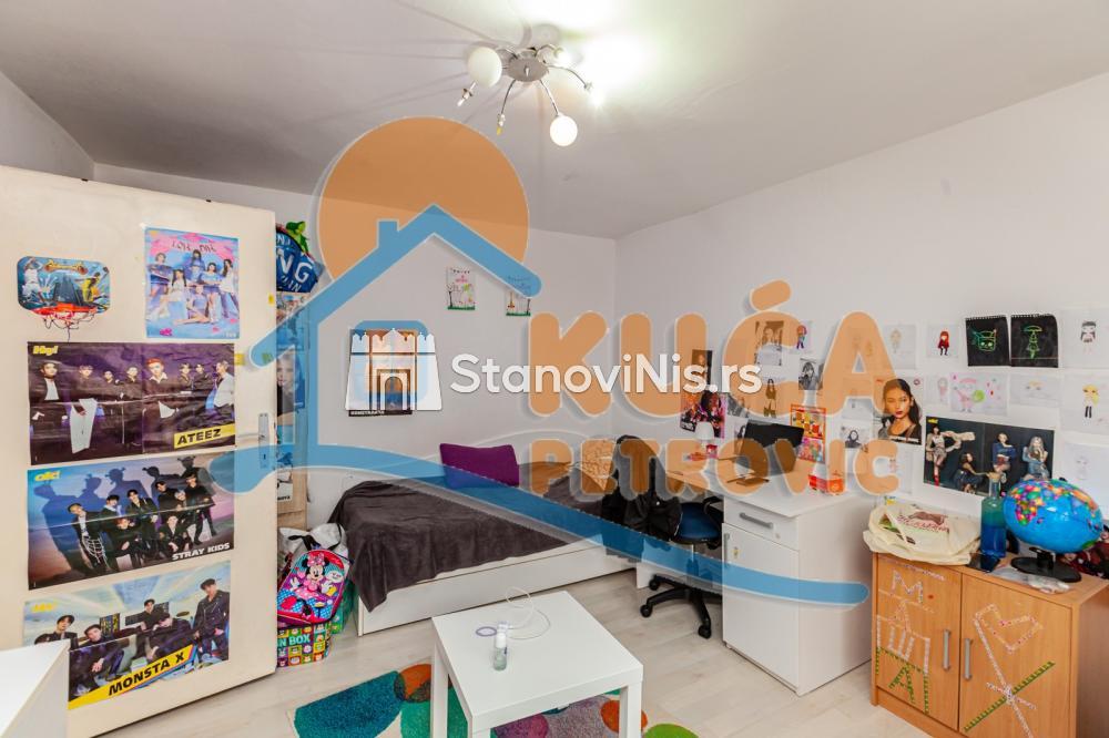 Slika 8 - Stan u zgradi, etažno grejanje, oglas ID p-06835