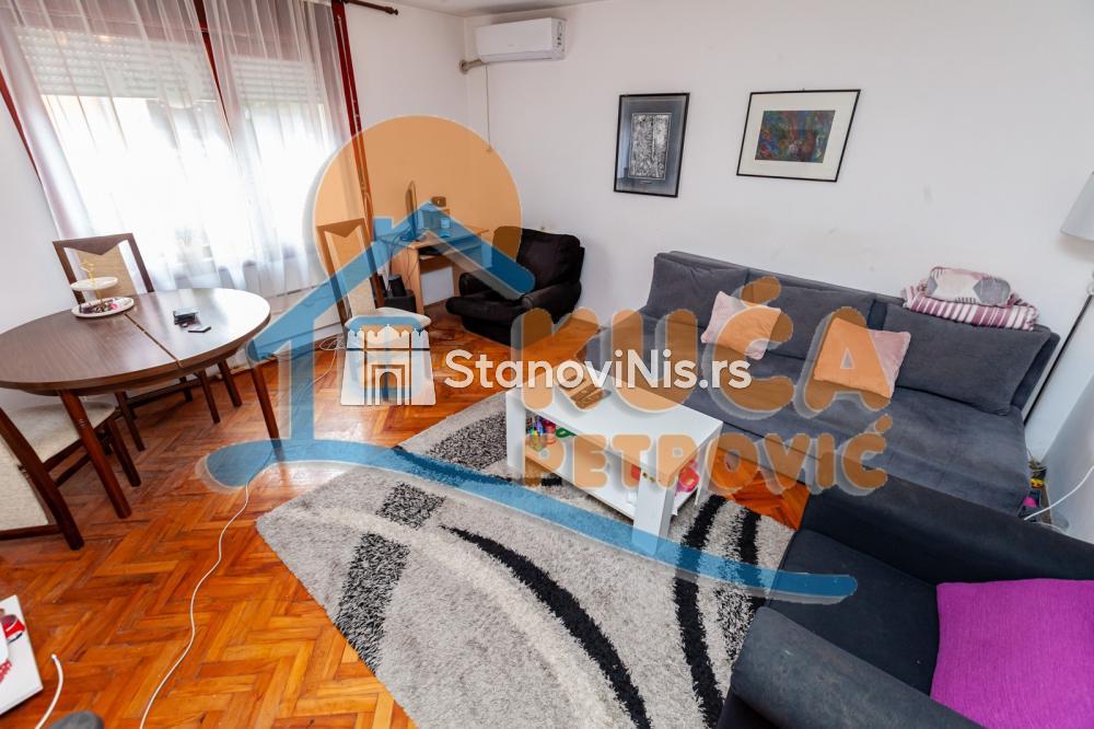 Slika 3 - Stan u zgradi, etažno grejanje, oglas ID p-06835