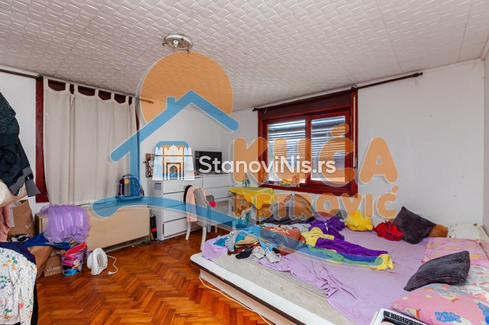 Slika 9 - Stan u zgradi, etažno grejanje, oglas ID p-06835