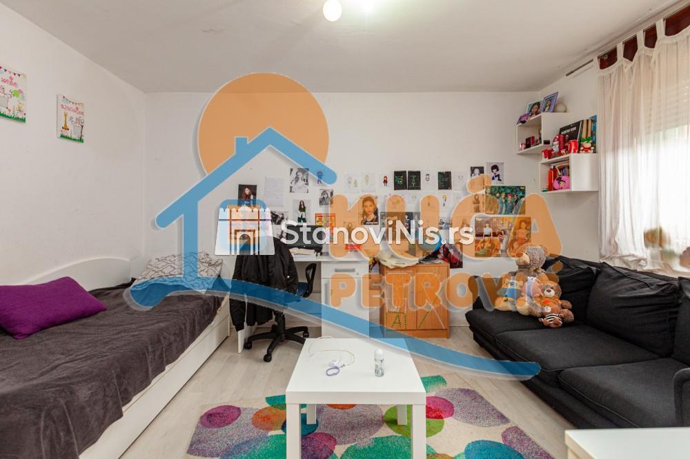 Slika 7 - Stan u zgradi, etažno grejanje, oglas ID p-06835