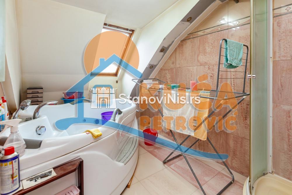 Slika 7 - Stan u zgradi, uknjižen, centralno grejanje, oglas ID p-06804