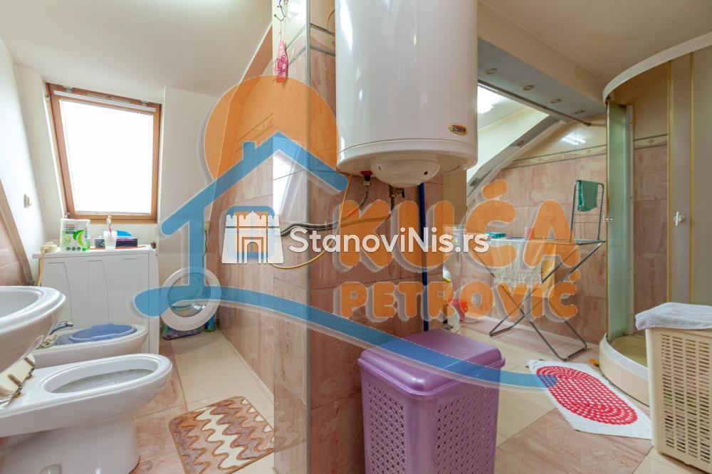 Slika 5 - Stan u zgradi, uknjižen, centralno grejanje, oglas ID p-06804