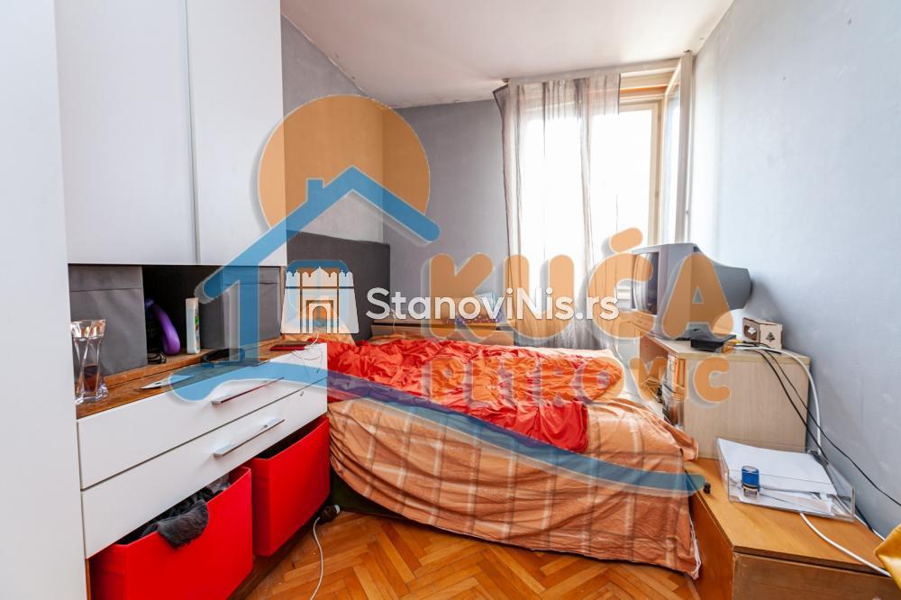 Slika 8 - Stan u zgradi, uknjižen, centralno grejanje, oglas ID p-06507