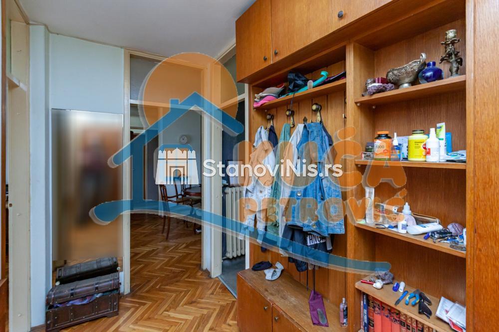 Slika 3 - Stan u zgradi, uknjižen, centralno grejanje, oglas ID p-06507