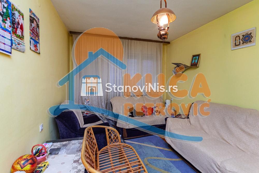 Slika 6 - Stan u zgradi, uknjižen, grejanje na struju, oglas ID p-06469