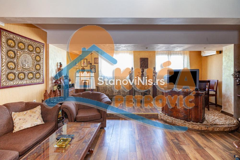 Slika 2 - Stan u zgradi, uknjižen, centralno grejanje, oglas ID p-06061