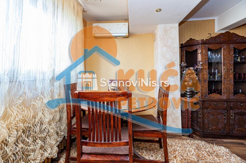 Slika 5 - Stan u zgradi, uknjižen, centralno grejanje, oglas ID p-06061