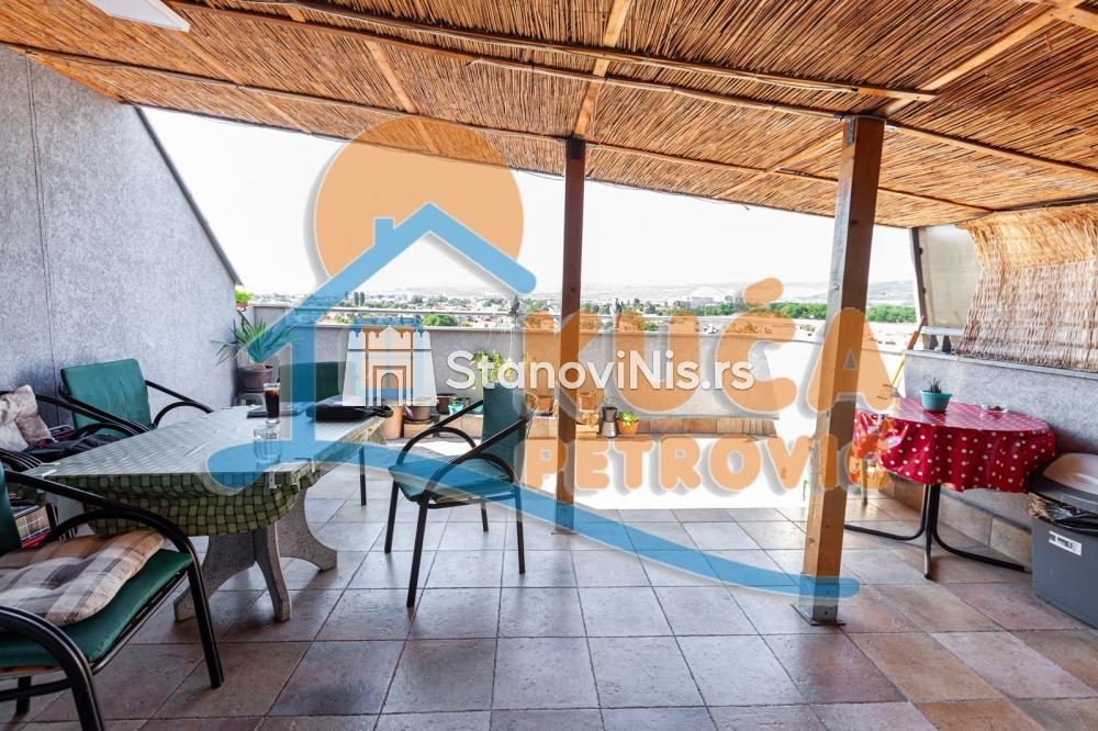 Slika 9 - Stan u zgradi, novogradnja, uknjižen, centralno grejanje, oglas ID p-06096