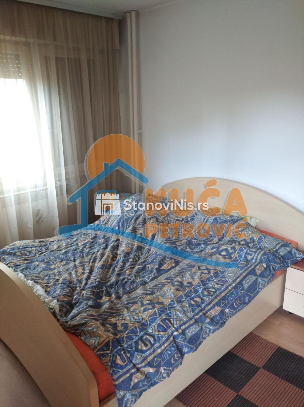 Slika 10 - Stan u zgradi, uknjižen, centralno grejanje, oglas ID p-05893