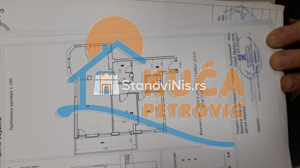 Slika 1 - Stan u zgradi, novogradnja, uknjižen, etažno grejanje, oglas ID p-05549