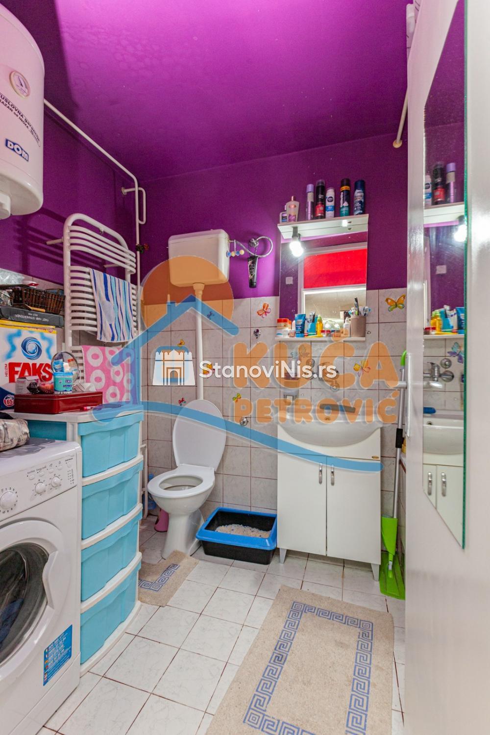 Slika 7 - Stan u zgradi, uknjižen, centralno grejanje, oglas ID p-05443