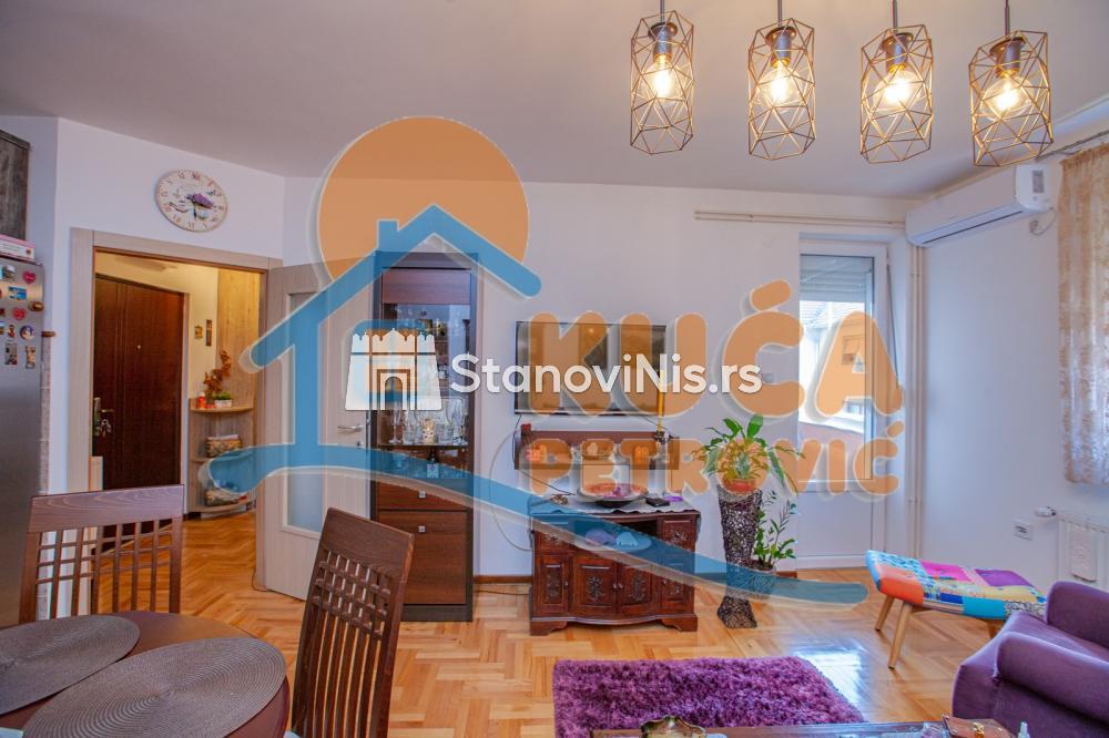 Slika 1 - Stan u zgradi, novogradnja, uknjižen, etažno grejanje, oglas ID p-05347