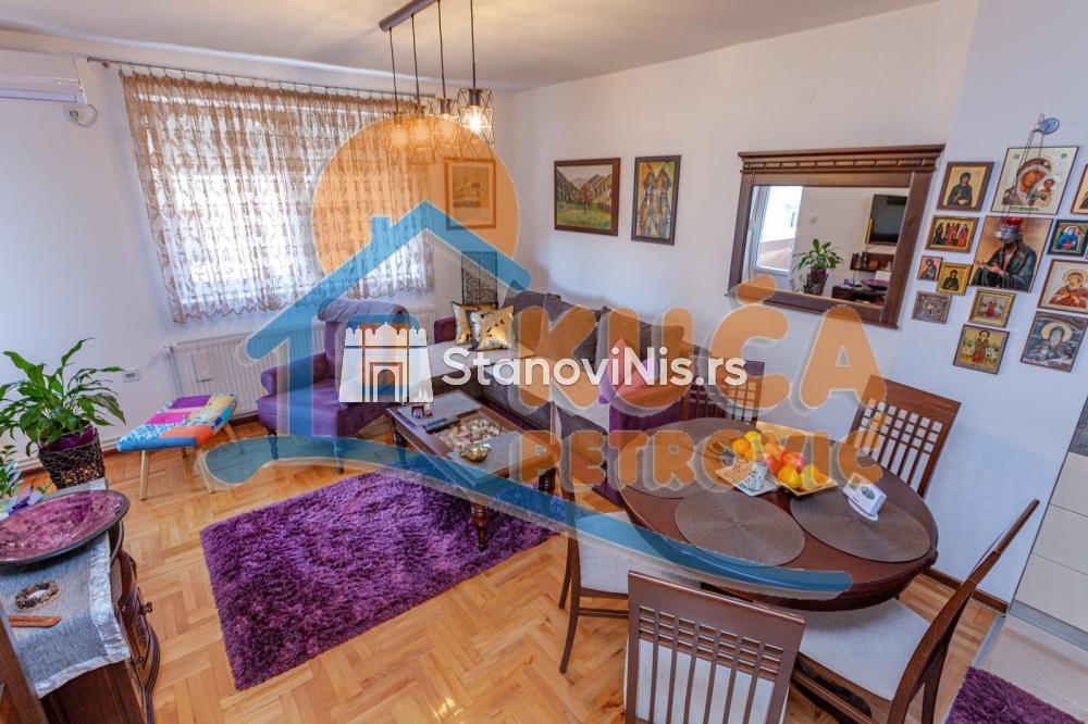 Slika 3 - Stan u zgradi, novogradnja, uknjižen, etažno grejanje, oglas ID p-05347