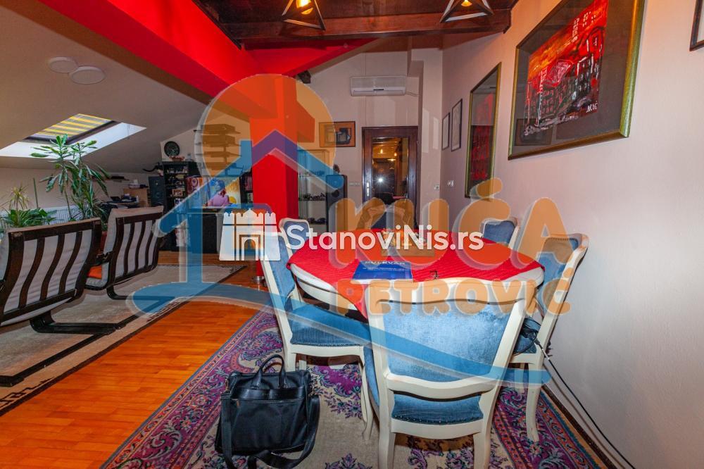 Slika 10 - Stan u zgradi, etažno grejanje, oglas ID p-04352