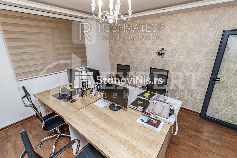 Slika 4 - Stan u zgradi, uknjižen, grejanje na struju, oglas ID p-010207