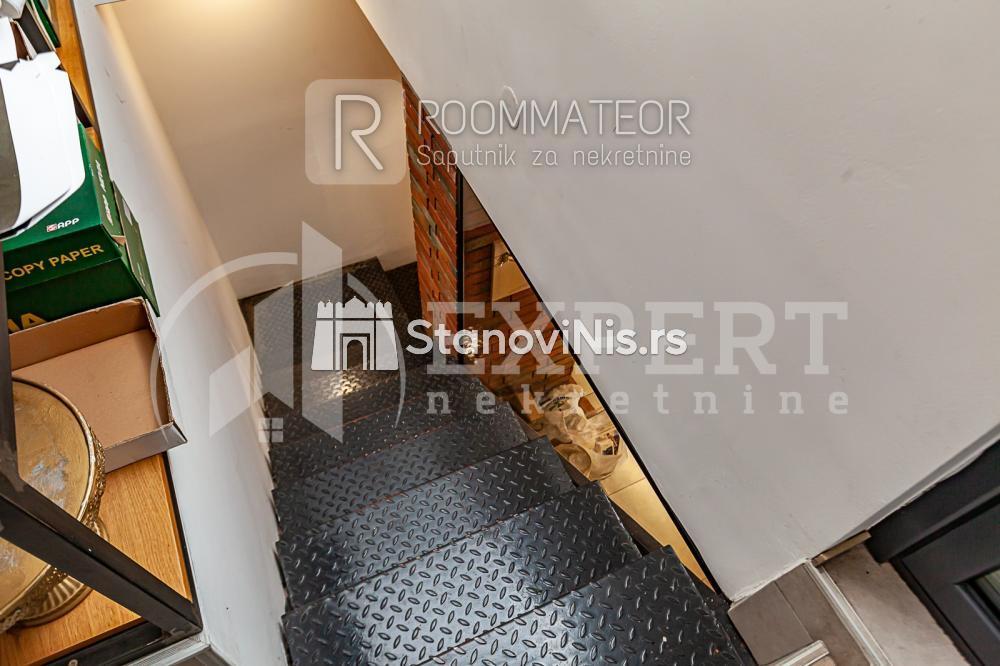 Slika 8 - Stan u zgradi, uknjižen, grejanje na struju, oglas ID p-010207