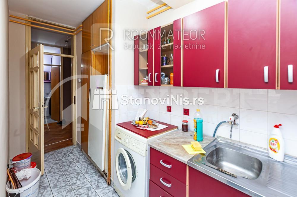 Slika 3 - Stan u zgradi, uknjižen, centralno grejanje, oglas ID p-010497
