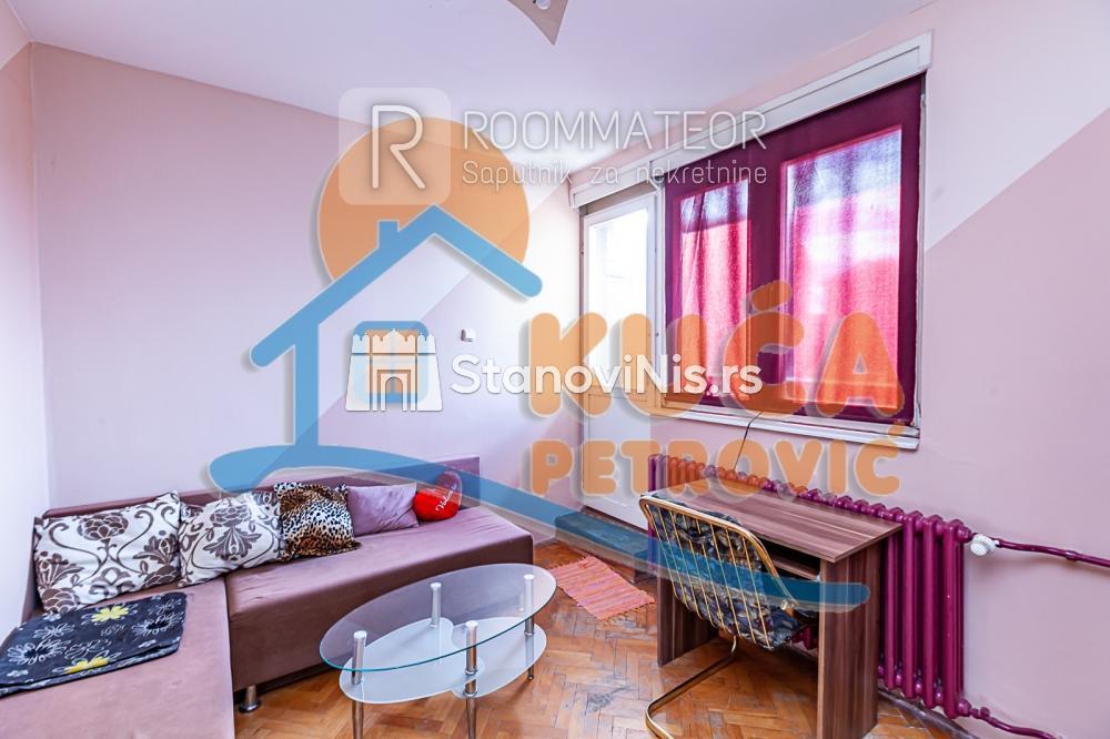 Slika 9 - Stan u zgradi, uknjižen, centralno grejanje, oglas ID p-010497