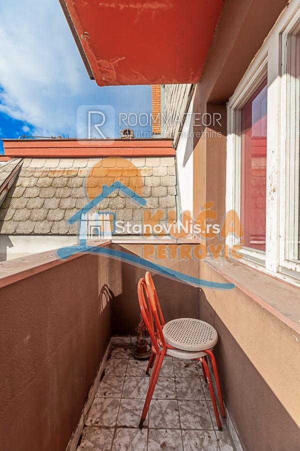 Slika 11 - Stan u zgradi, uknjižen, centralno grejanje, oglas ID p-010497