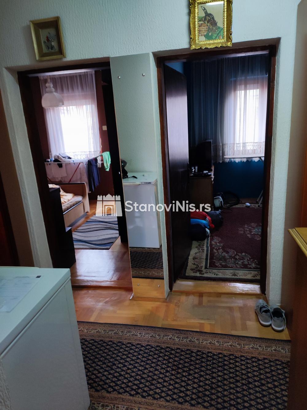 Slika 11 - Prodaja trosobnog stana, Donjovrezinska  Niš, terasa