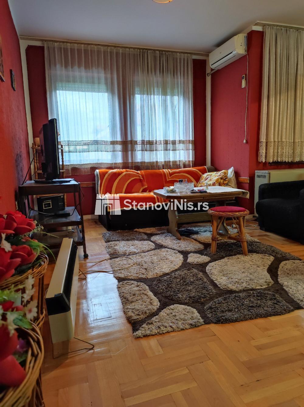 Glavna slika -Prodaja trosobnog stana, Donjovrezinska  Niš, terasa