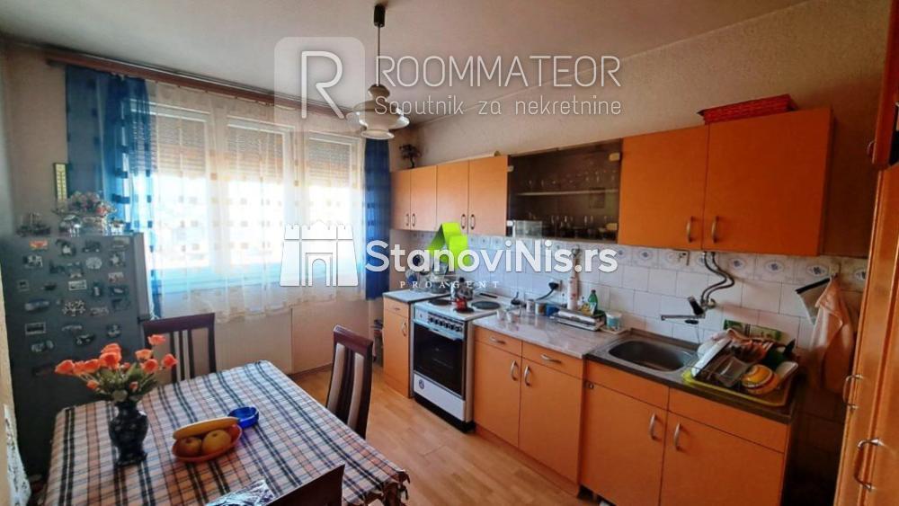 Slika 1 - Dvosoban stan na najlepšoj lokaciji u gradu, Čair ID#4357