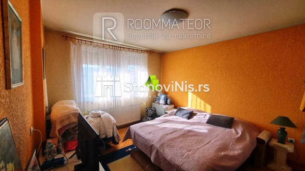 Slika 2 - Dvosoban stan na najlepšoj lokaciji u gradu, Čair ID#4357