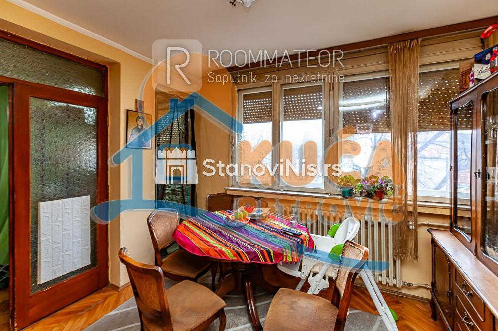 Slika 8 - Stan u zgradi, uknjižen, centralno grejanje, oglas ID p-010779