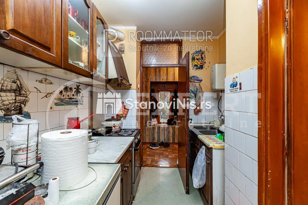 Slika 10 - Stan u zgradi, uknjižen, centralno grejanje, oglas ID p-010779