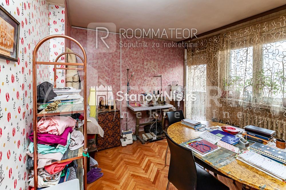 Slika 5 - Stan u zgradi, uknjižen, centralno grejanje, oglas ID p-010779