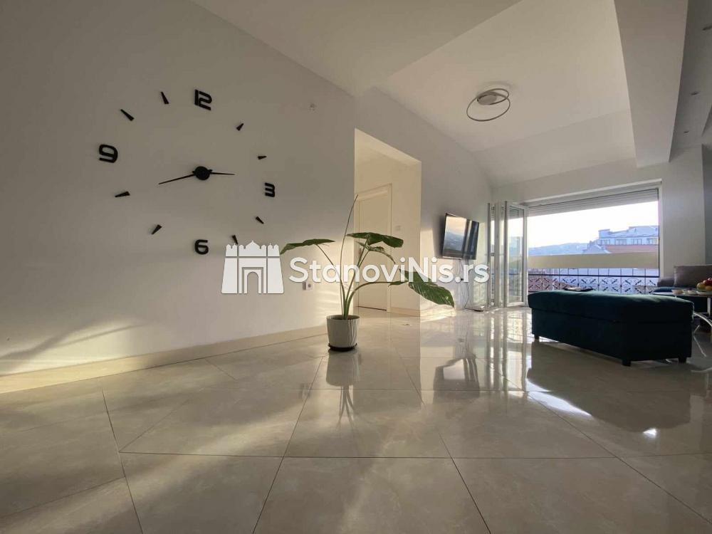 Slika 0 - Troiposoban stan, centar grada