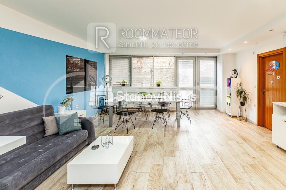 Slika 1 - Stan u zgradi, uknjižen, etažno grejanje, oglas ID p-010800