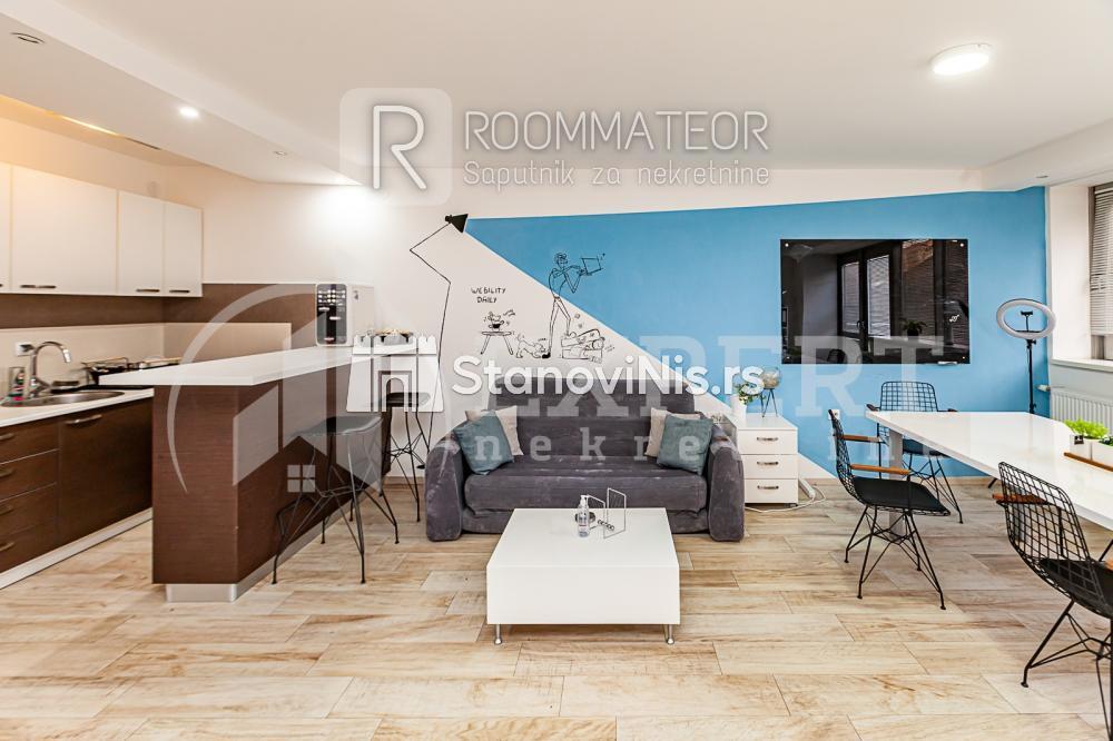 Slika 2 - Stan u zgradi, uknjižen, etažno grejanje, oglas ID p-010800