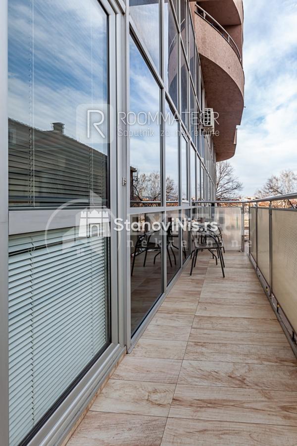 Slika 5 - Stan u zgradi, uknjižen, etažno grejanje, oglas ID p-010800