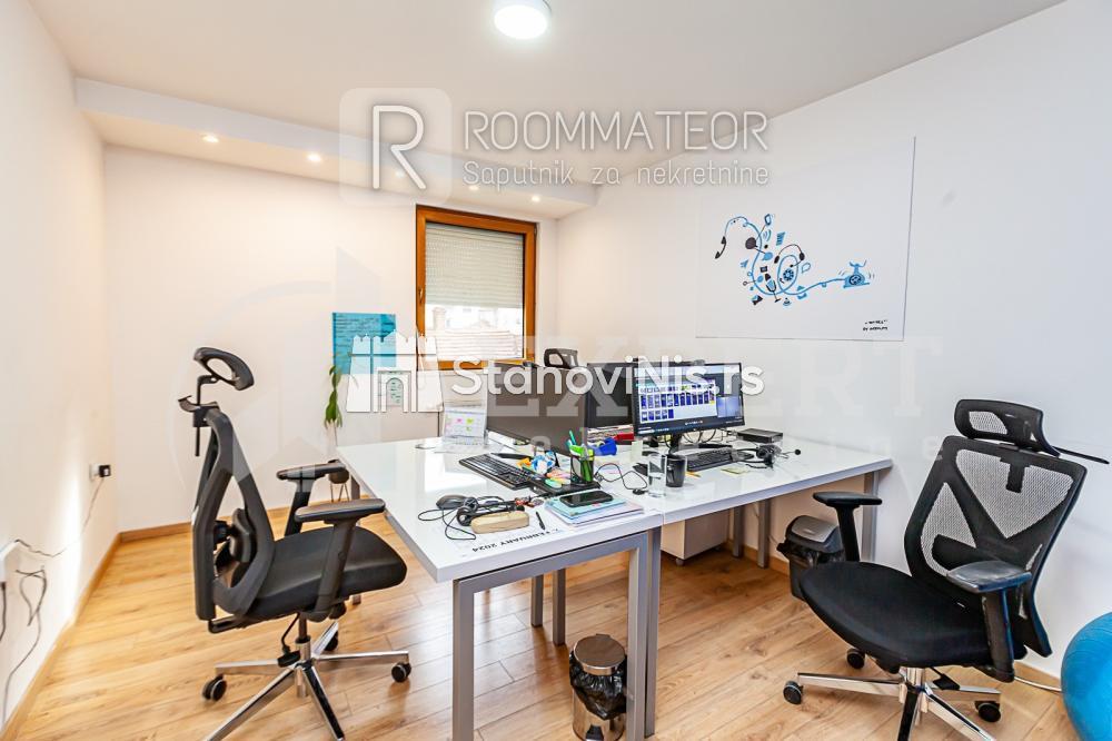 Slika 6 - Stan u zgradi, uknjižen, etažno grejanje, oglas ID p-010800