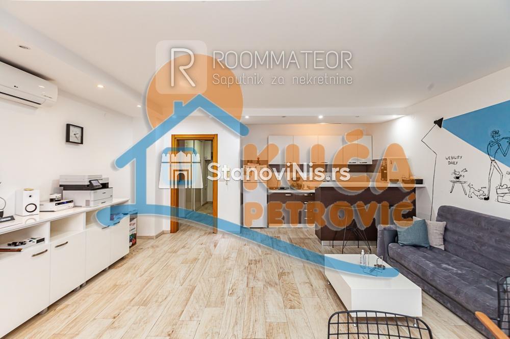 Glavna slika -Stan u zgradi, uknjižen, etažno grejanje, oglas ID p-010800