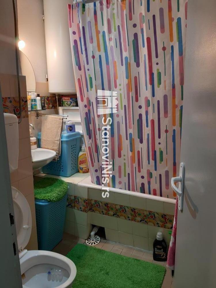 Slika 6 - Prodaja dvoiposobnog stana, Blagoja Parovica Niš, terasa, lift