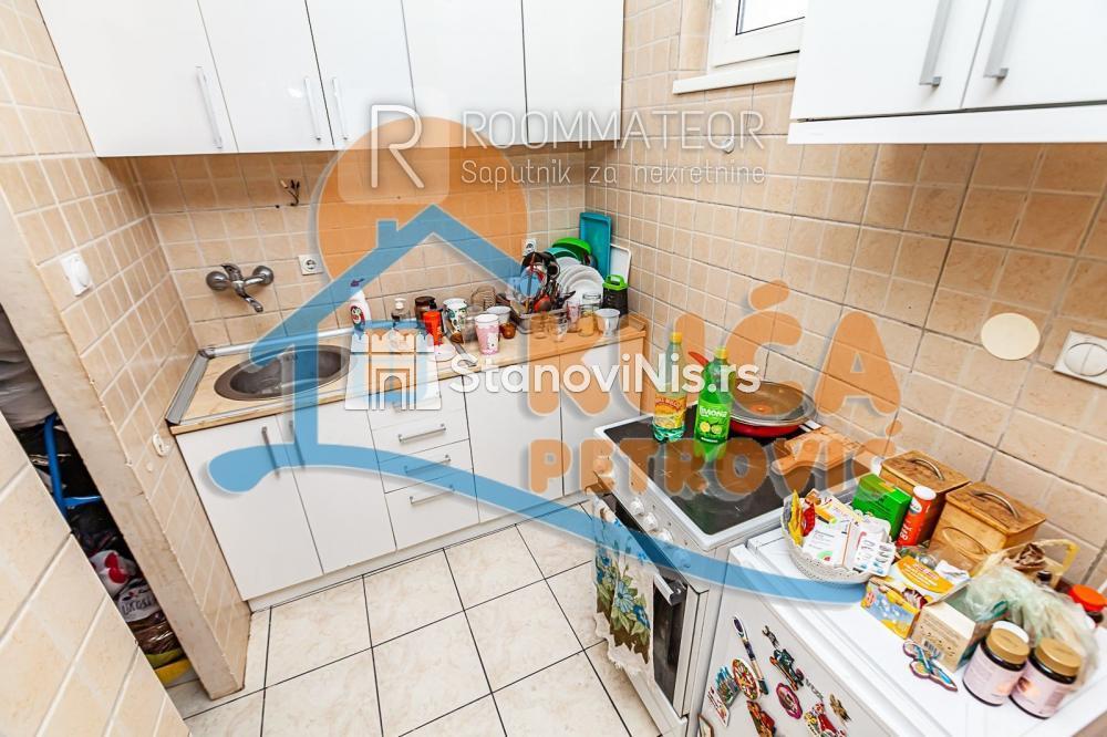 Slika 8 - Stan u zgradi, uknjižen, centralno grejanje, oglas ID p-010976