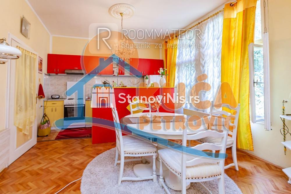 Slika 5 - Stan u zgradi, uknjižen, grejanje na struju, oglas ID p-011137