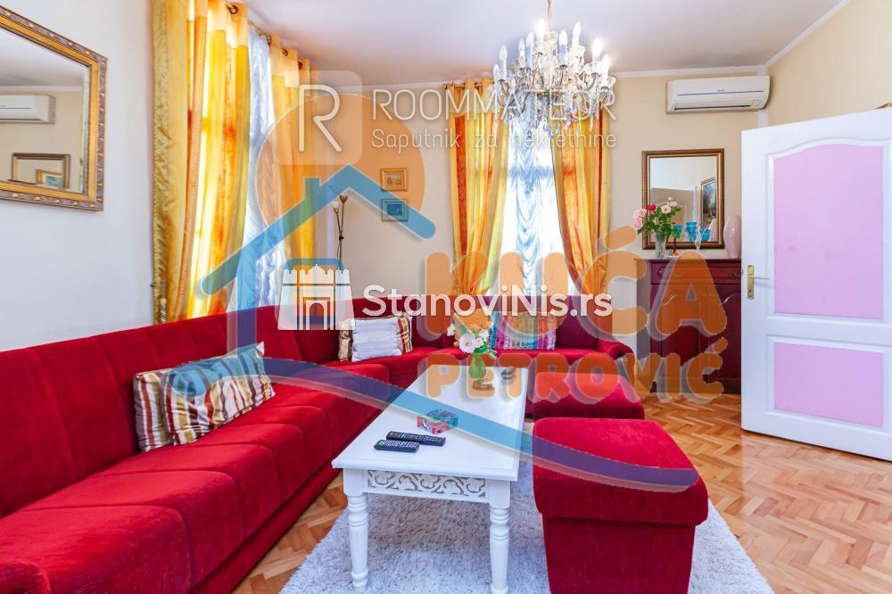 Slika 1 - Stan u zgradi, uknjižen, grejanje na struju, oglas ID p-011137