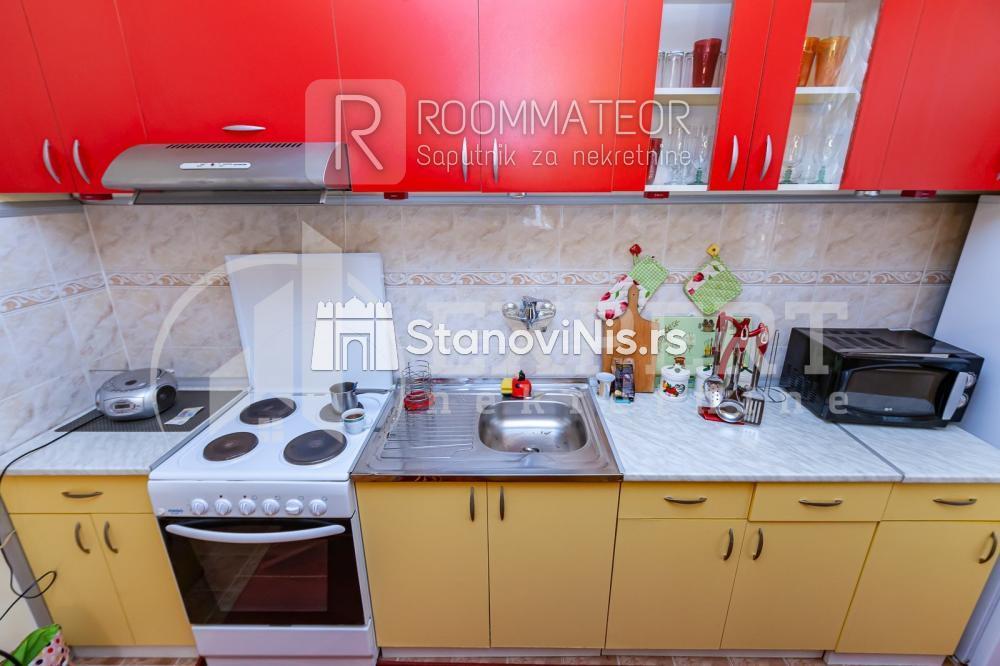 Slika 9 - Stan u zgradi, uknjižen, grejanje na struju, oglas ID p-011137