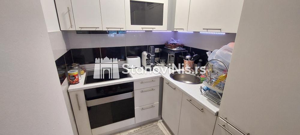 Slika 3 - Prodaja dvosobnog stana, Romanijska Niš, terasa, lift